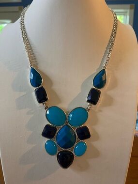 Blue Teardrop Statement Necklace signed NWT